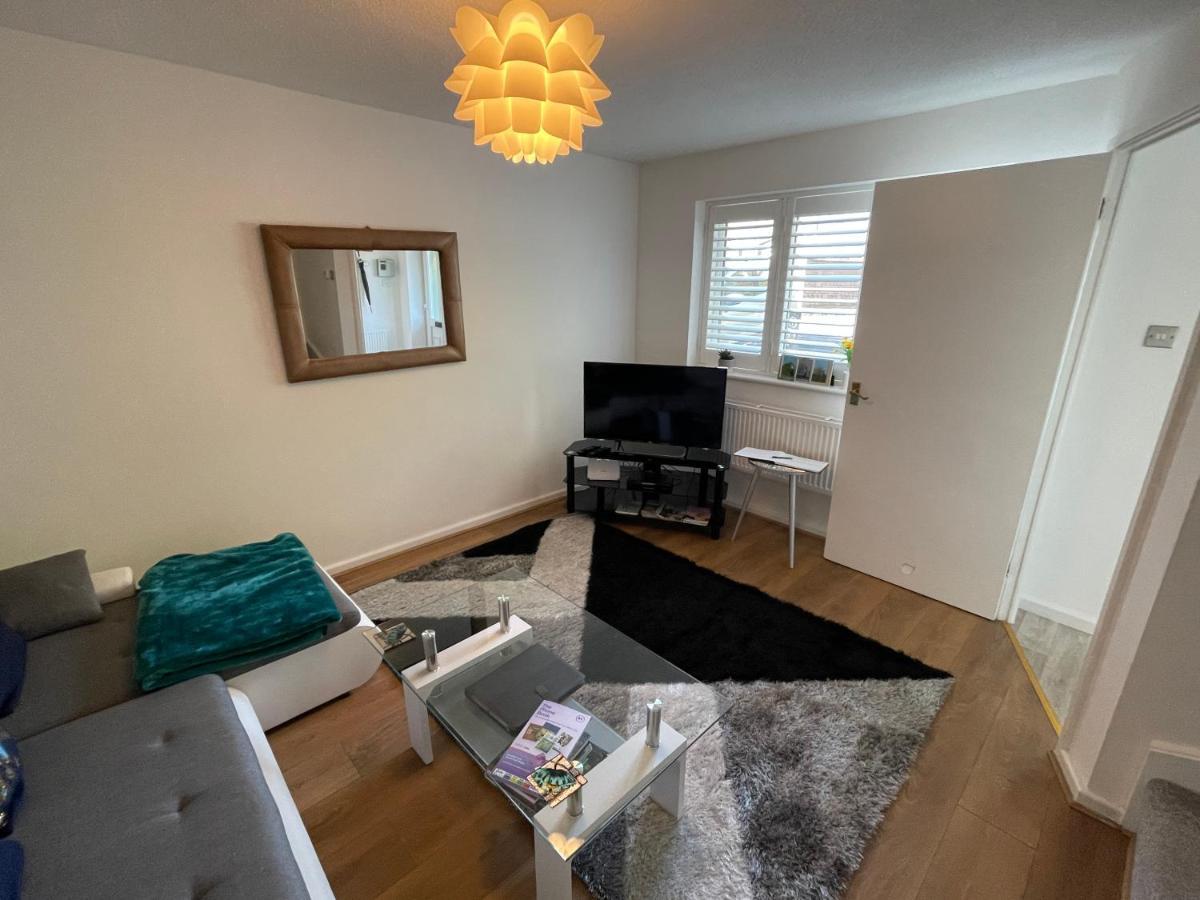 Riverside 2 Bedroom Townhouse With Car Charger Abergavenny Exterior foto